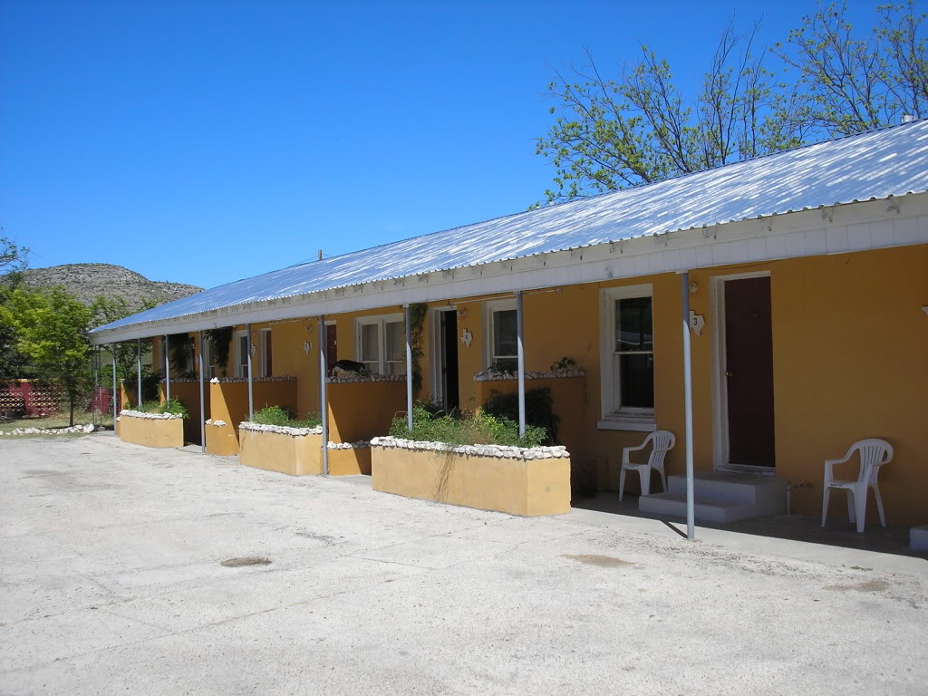 SUNSET SIESTA MOTEL, U.S. Highway 90, Sanderson, Texas