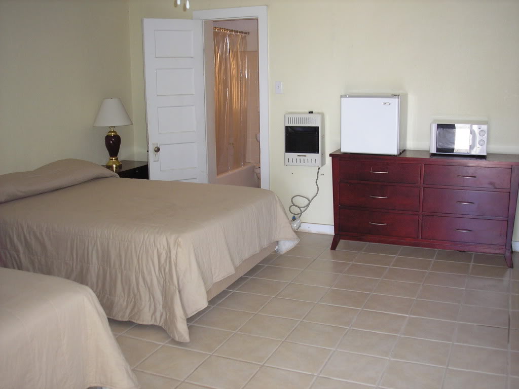 SUNSET SIESTA MOTEL, U.S. Highway 90, Sanderson, Texas