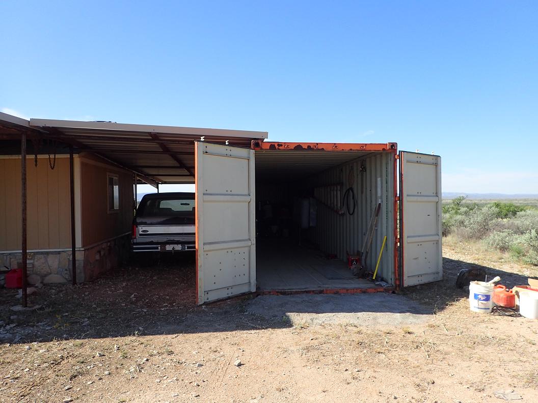 99.98 acres south of Sanderson